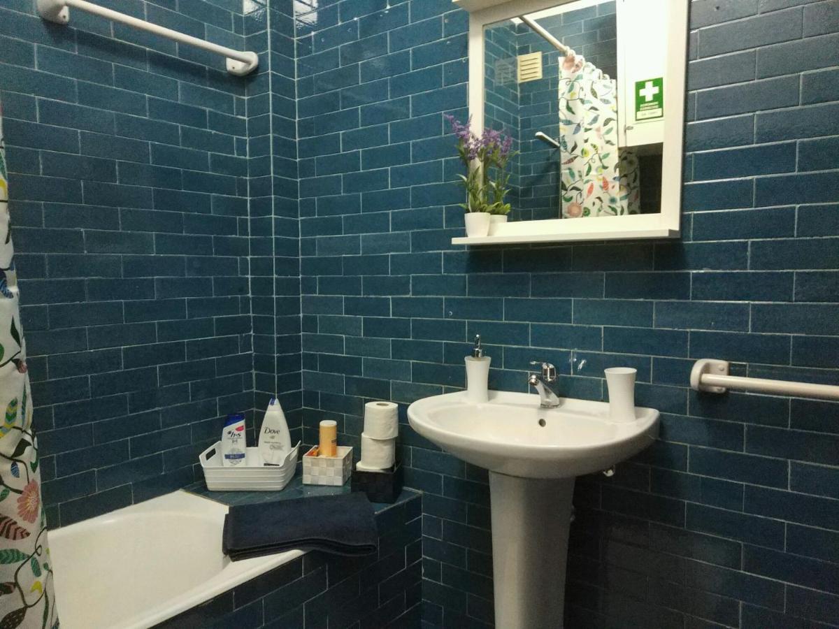 ! Free Parking Street ! Ground Floor With Washer! Porto Exteriér fotografie